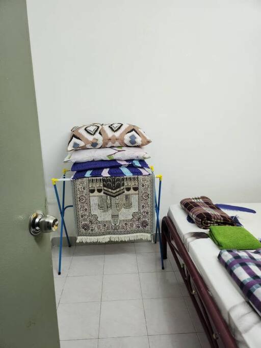 فيلا D'Haja 61 Klia Sepang With 3 Airconds & Wifi بانتينغ المظهر الخارجي الصورة